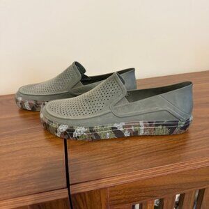 Crocs – Citilane Roka Slip-On Shoes